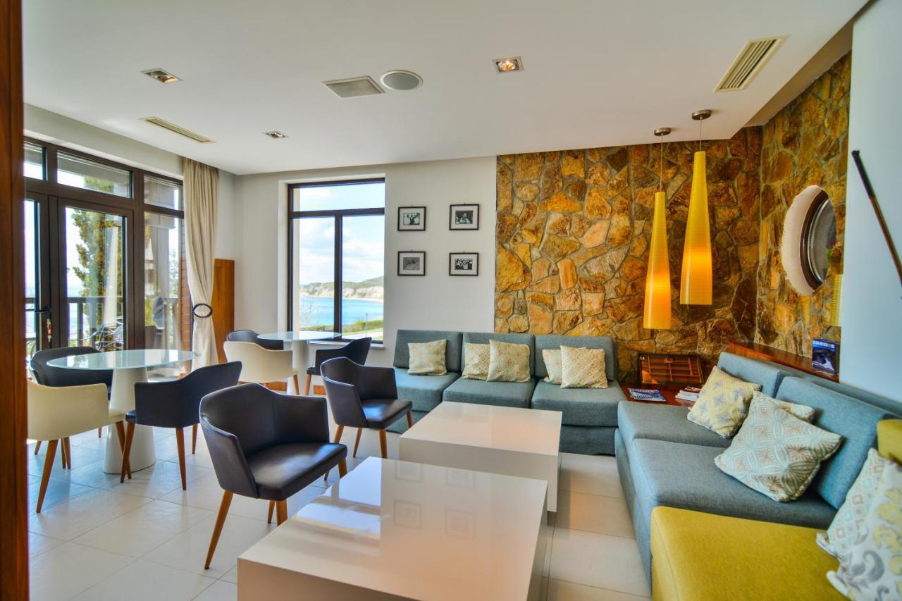 Complex Thracian Cliffs Golf &